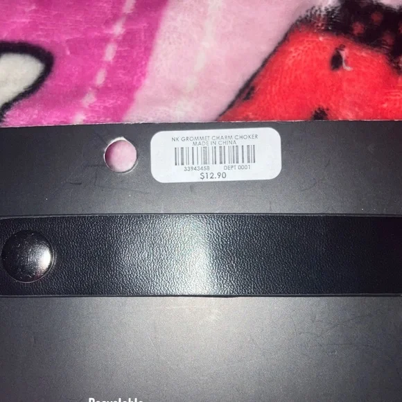 Hot Topic Black Choker with Silver Accents - Picture 2 of 2